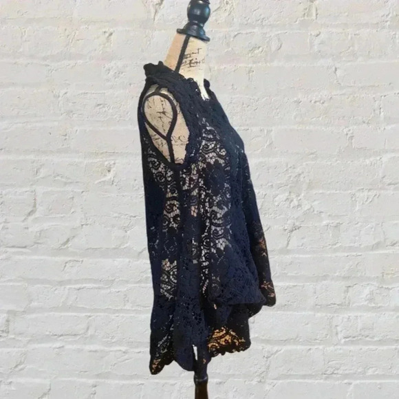 Gracia Black Lace Tunic - Picture 3 of 5